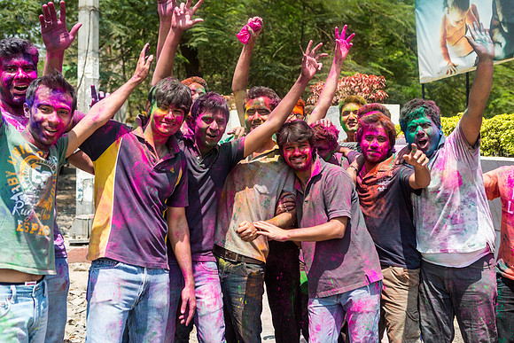 Holi, Pune